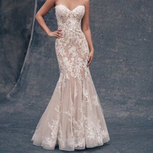 Allure Couture Wedding Dress C706